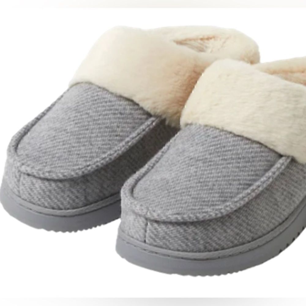 Dearfoams Women's Memory Foam Insole Indoor/Outdoor Slippers Grey - Picture 5 of 8
